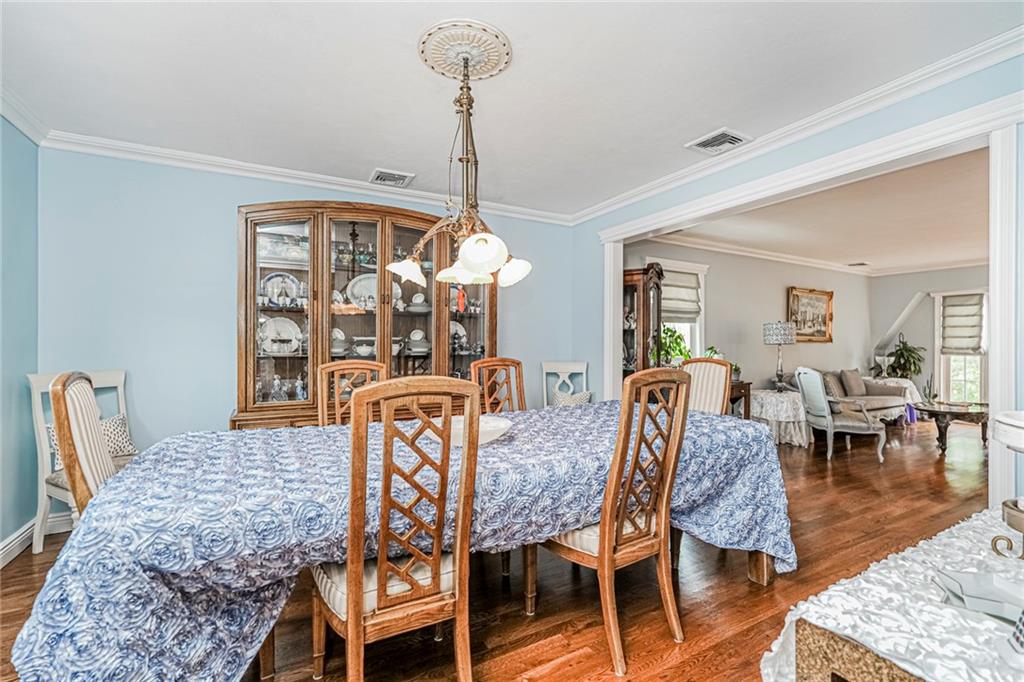 43 Valdemar Avenue Prince's Bay Staten Island NY 10309