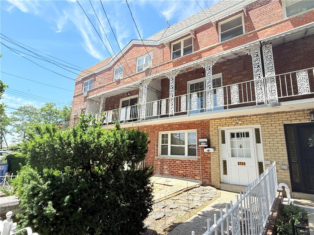 2731 Miles Avenue Throgs Neck Bronx NY 10465