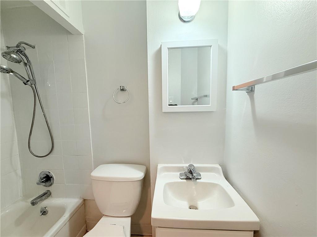 2731 Miles Avenue Throgs Neck Bronx NY 10465