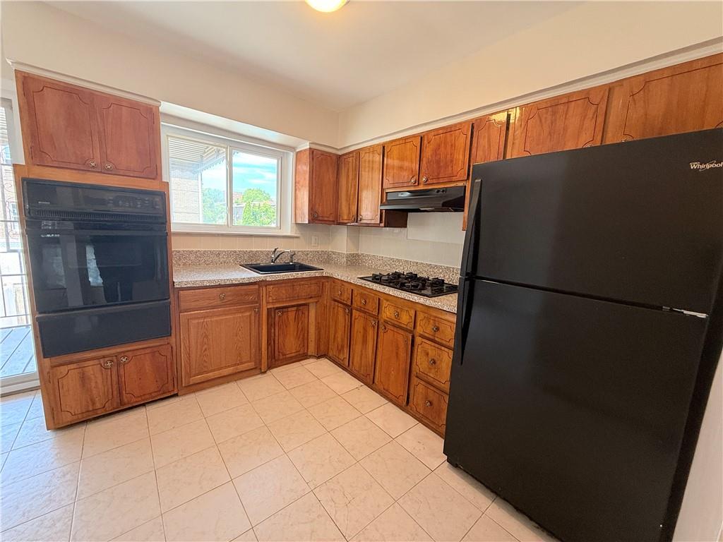 2731 Miles Avenue Throgs Neck Bronx NY 10465