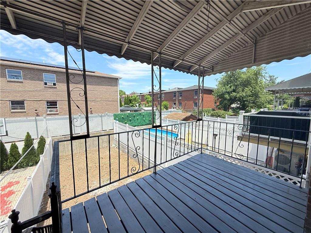 2731 Miles Avenue Throgs Neck Bronx NY 10465