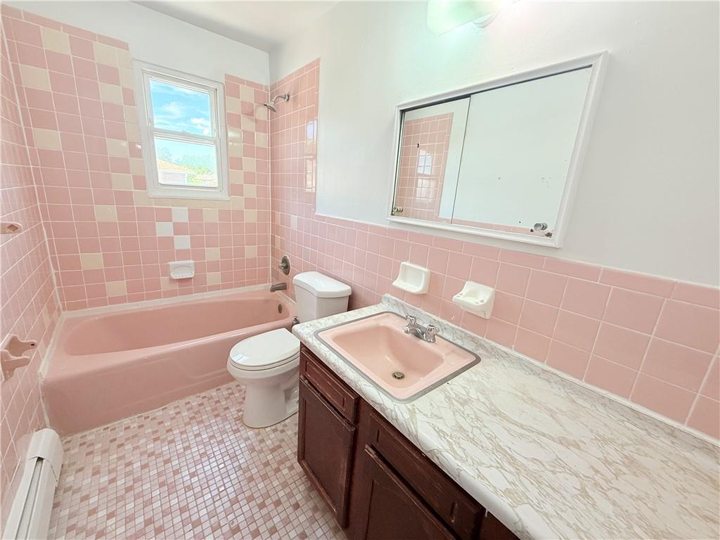 2731 Miles Avenue Throgs Neck Bronx NY 10465