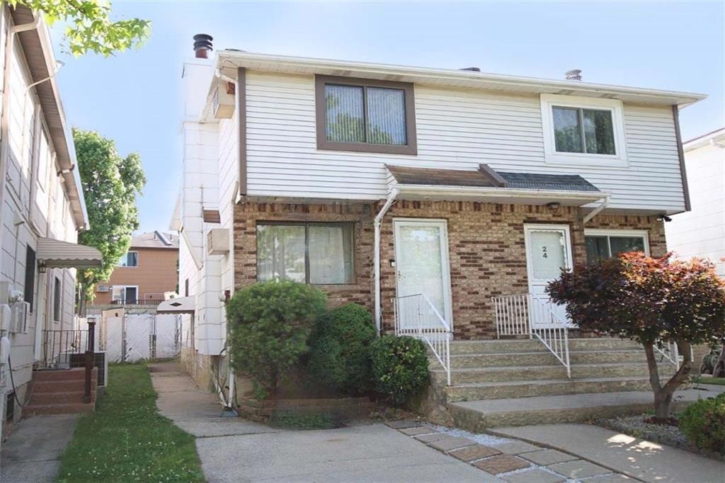 26 Blyth Place Richmond Town Staten Island NY 10306