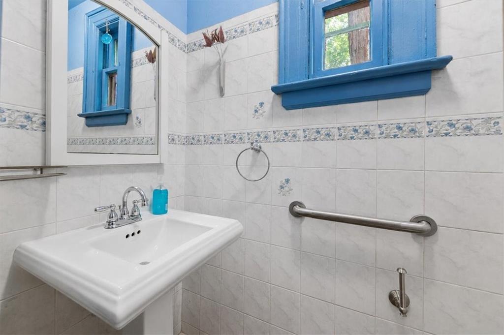 644 East 24th Street Ditmas Park Brooklyn NY 11210