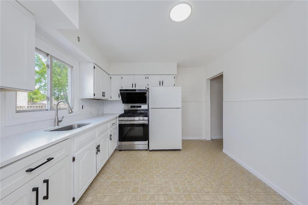382 Hanover Avenue Concord Staten Island NY 10304