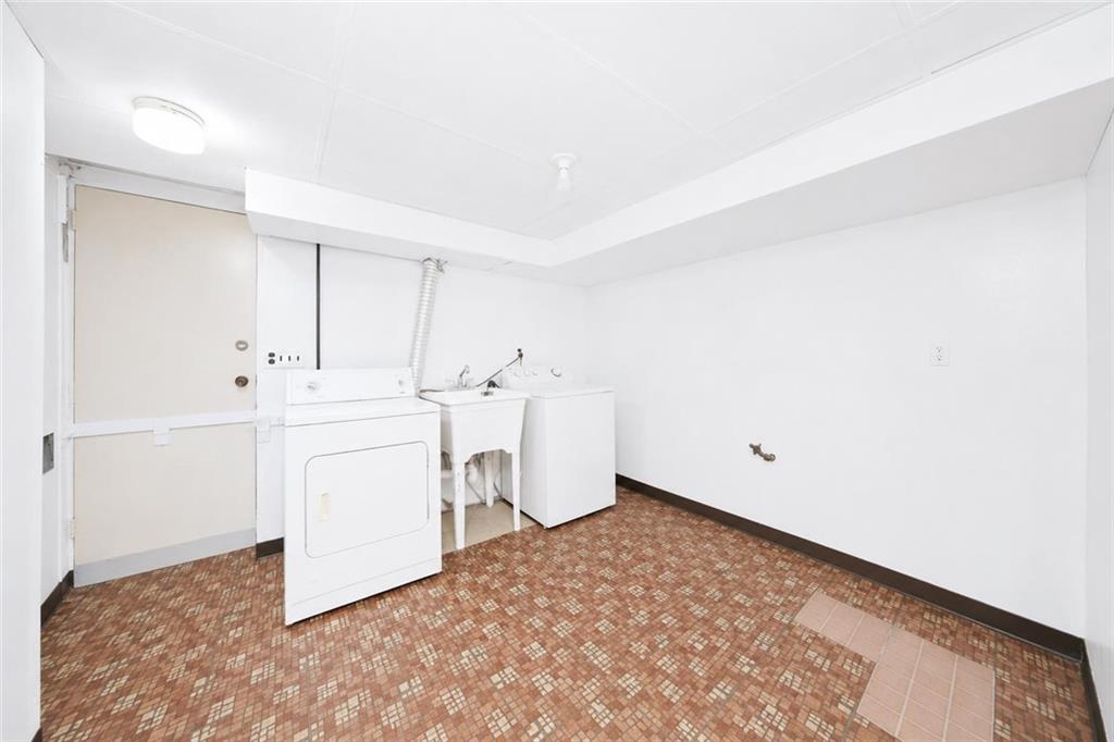 382 Hanover Avenue Concord Staten Island NY 10304