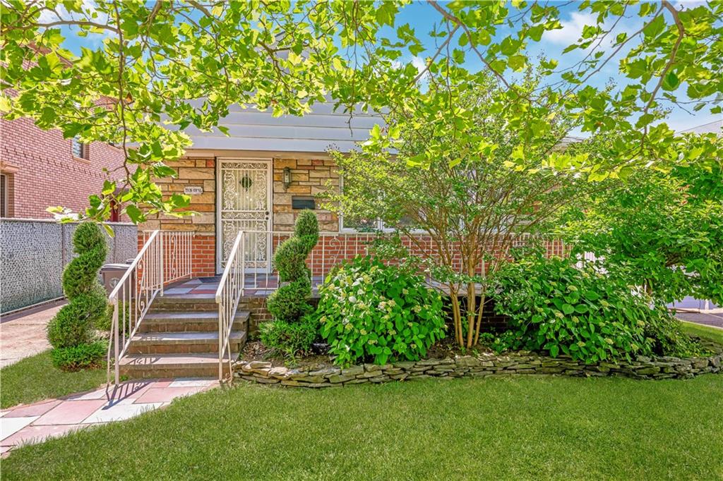 7326 171st Street Hillcrest Fresh Meadows NY 11366