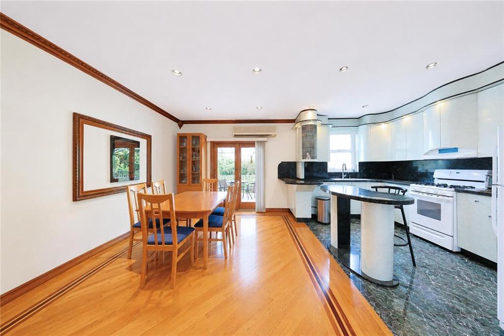 1575 85th Street Dyker Heights Brooklyn NY 11228