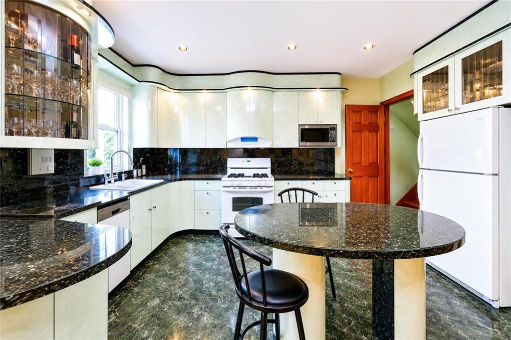 1575 85th Street Dyker Heights Brooklyn NY 11228