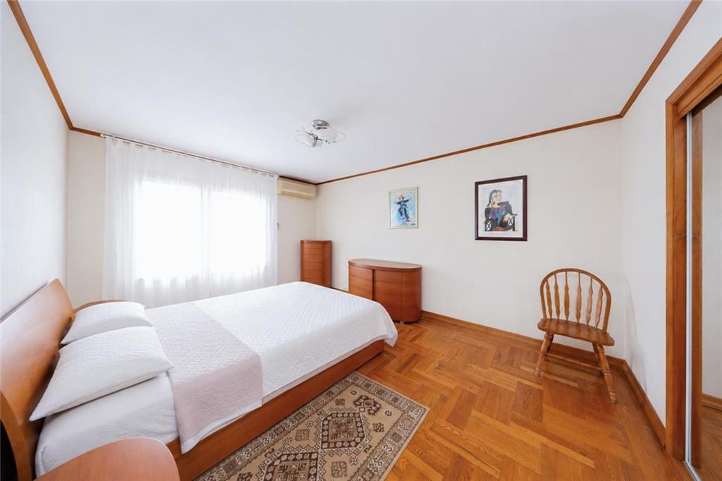 1575 85th Street Dyker Heights Brooklyn NY 11228