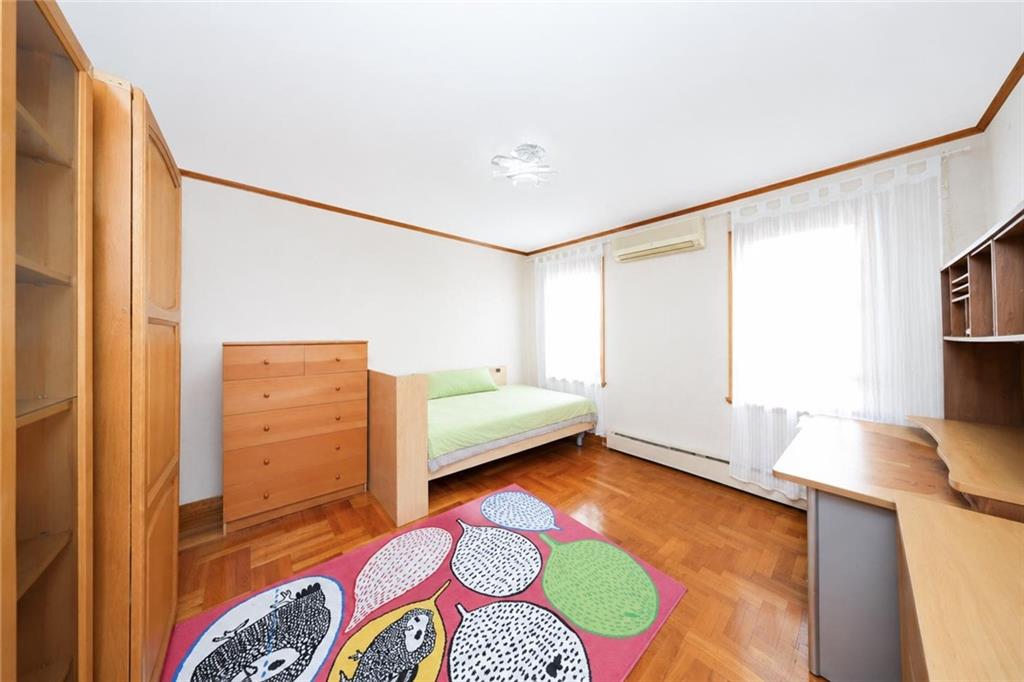 1575 85th Street Dyker Heights Brooklyn NY 11228