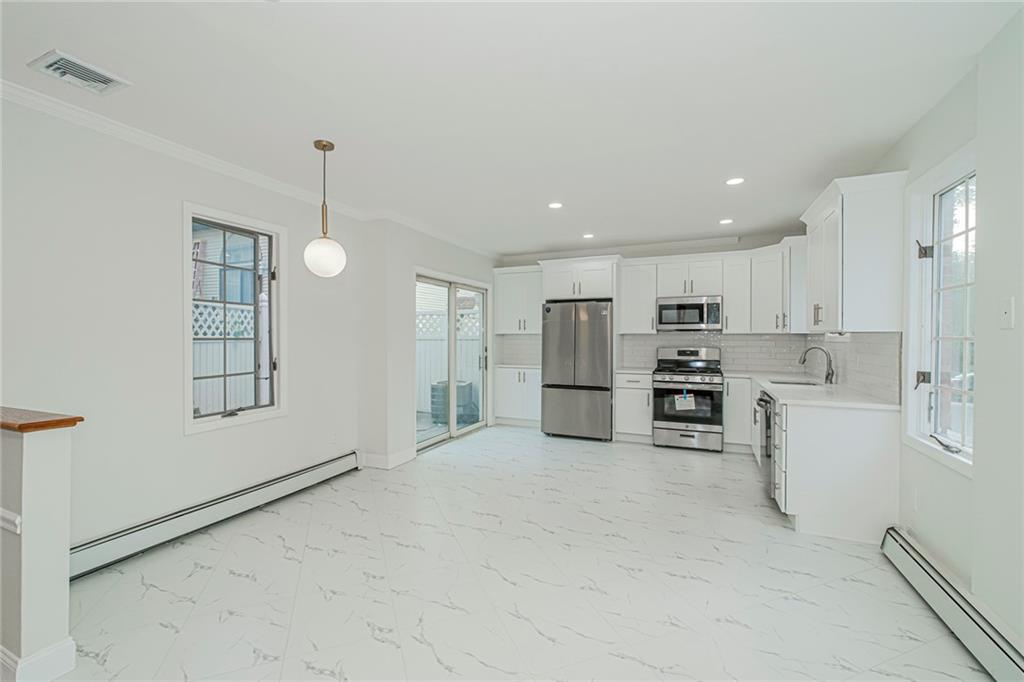 12 Lexington Lane Great Kills Staten Island NY 10308-1561
