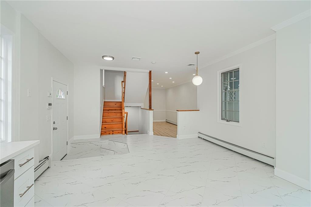 12 Lexington Lane Great Kills Staten Island NY 10308-1561