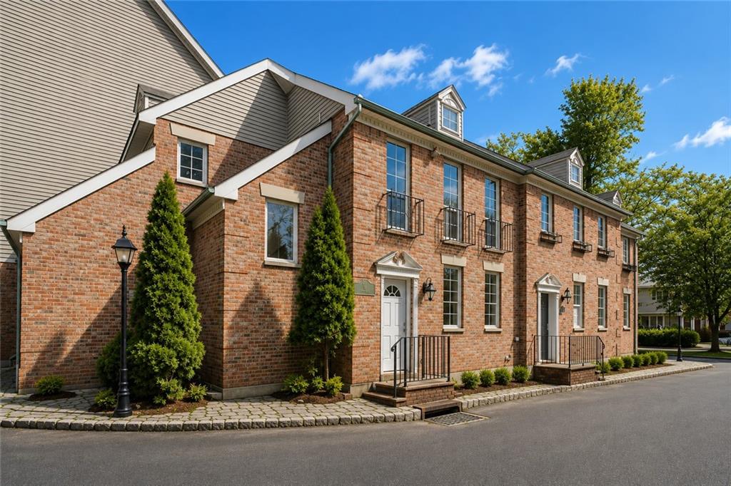 12 Lexington Lane Great Kills Staten Island NY 10308-1561