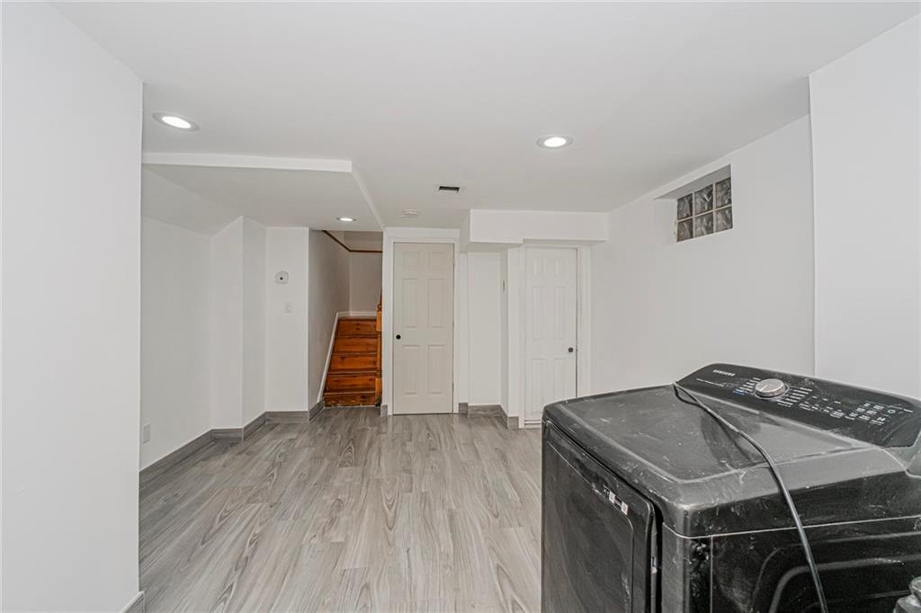 12 Lexington Lane Great Kills Staten Island NY 10308-1561