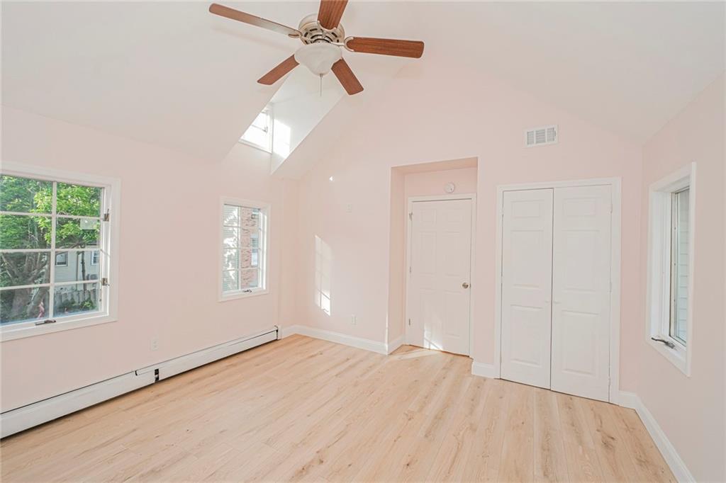 12 Lexington Lane Great Kills Staten Island NY 10308-1561