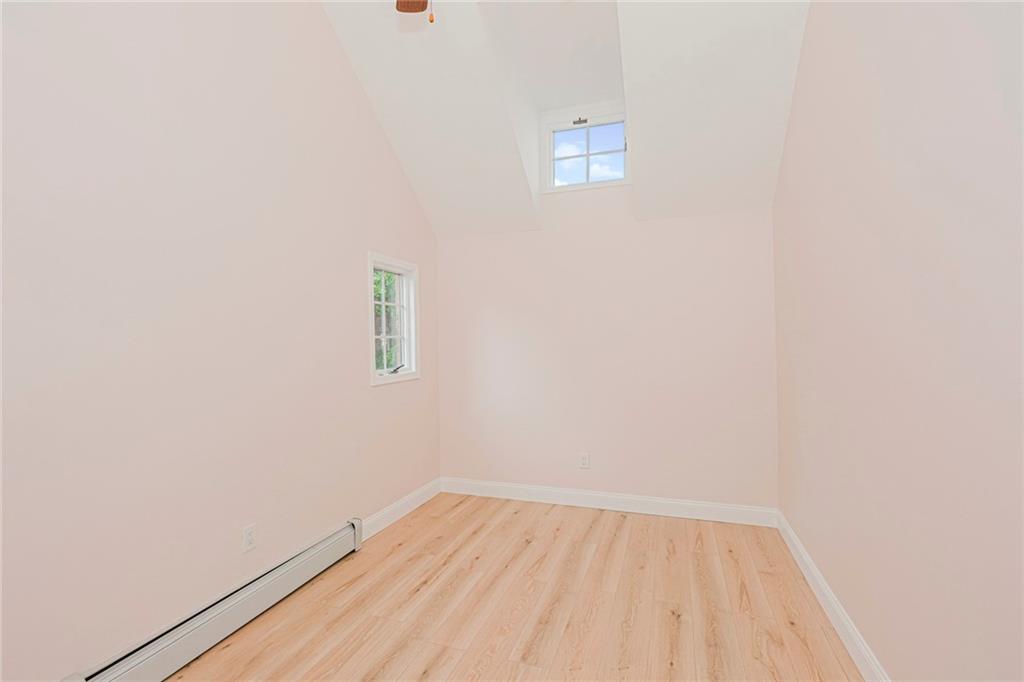 12 Lexington Lane Great Kills Staten Island NY 10308-1561