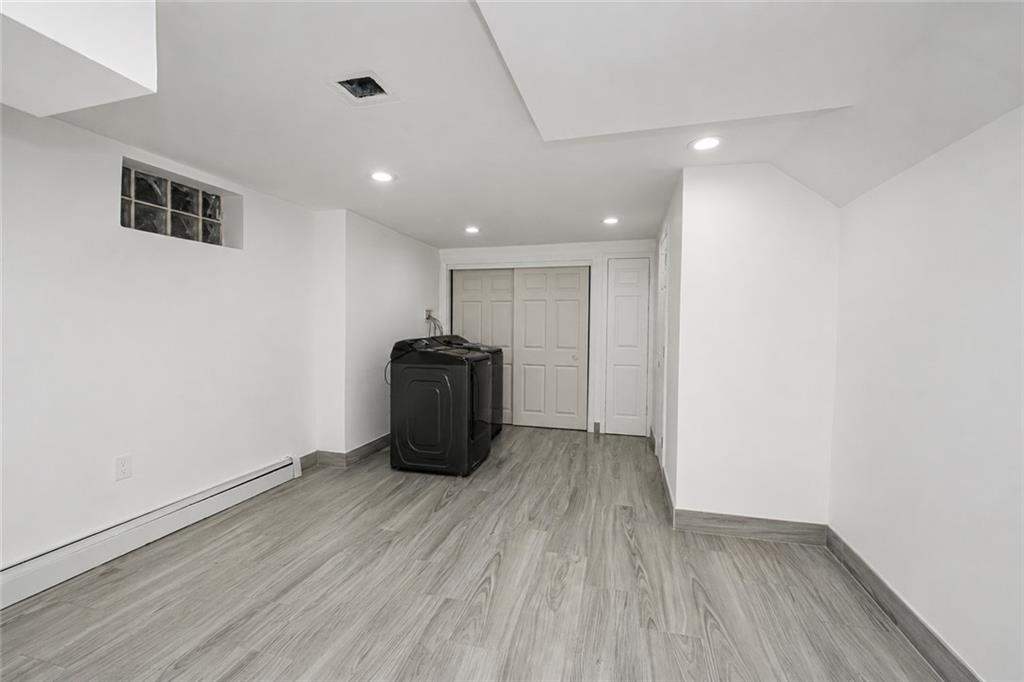 12 Lexington Lane Great Kills Staten Island NY 10308-1561