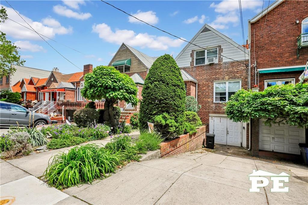 2157 East 33rd Street Marine Park Brooklyn NY 11234