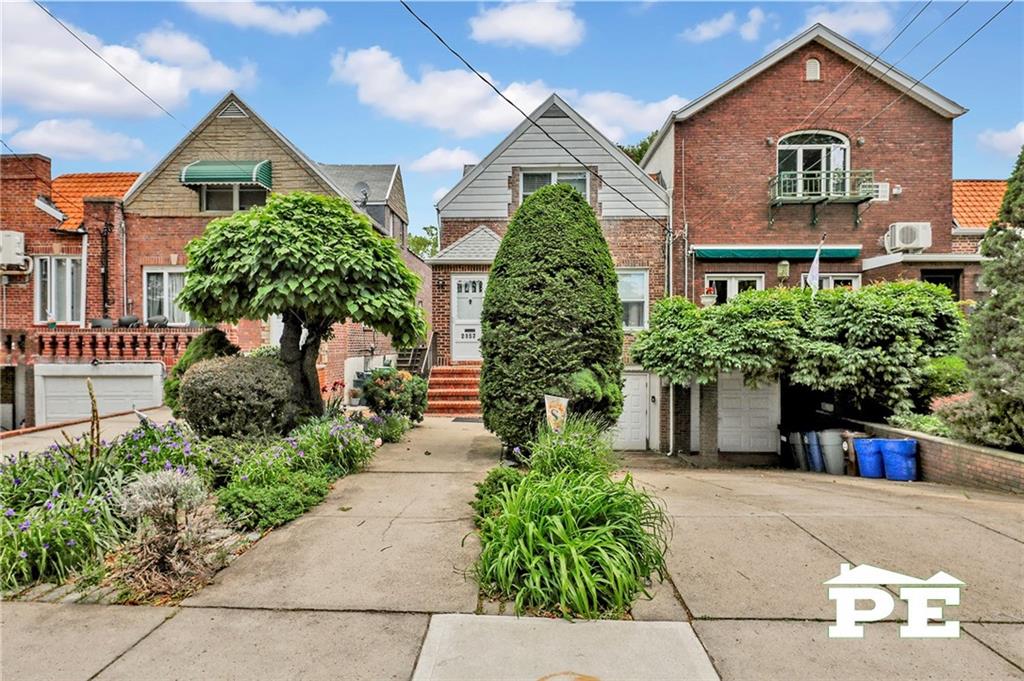 2157 East 33rd Street Marine Park Brooklyn NY 11234