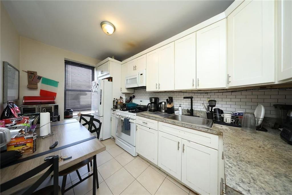 7515 13th Avenue Dyker Heights Brooklyn NY 11220