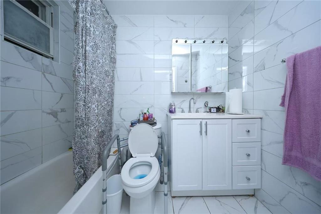 7515 13th Avenue Dyker Heights Brooklyn NY 11220