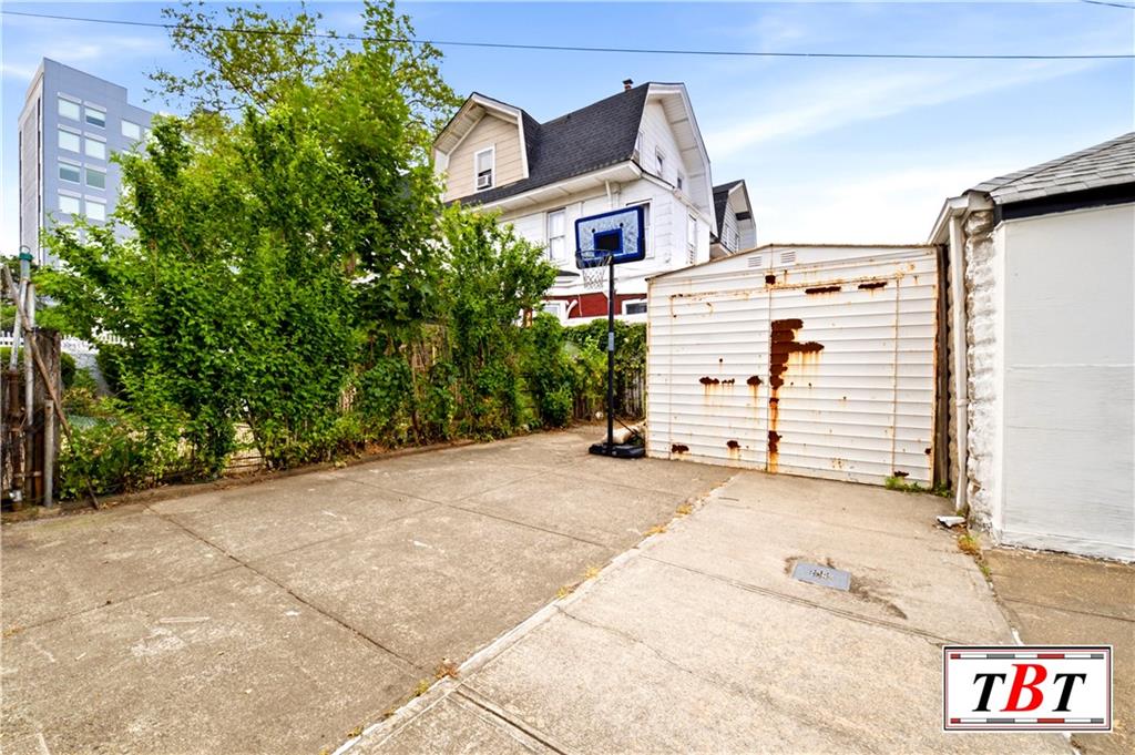 3107 Avenue J Midwood Brooklyn NY 11210