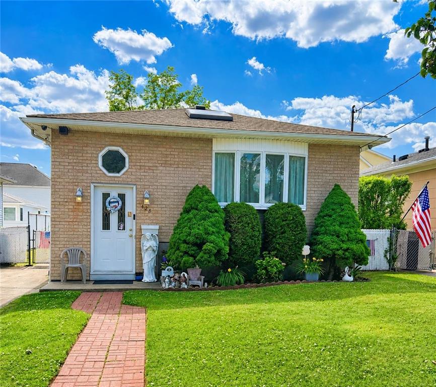 428 Lenevar Avenue Prince's Bay Staten Island NY 10309