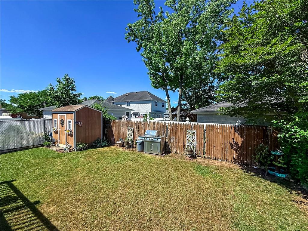 428 Lenevar Avenue Prince's Bay Staten Island NY 10309