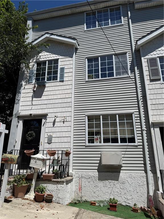 45 Benziger Avenue St. George Staten Island NY 10301