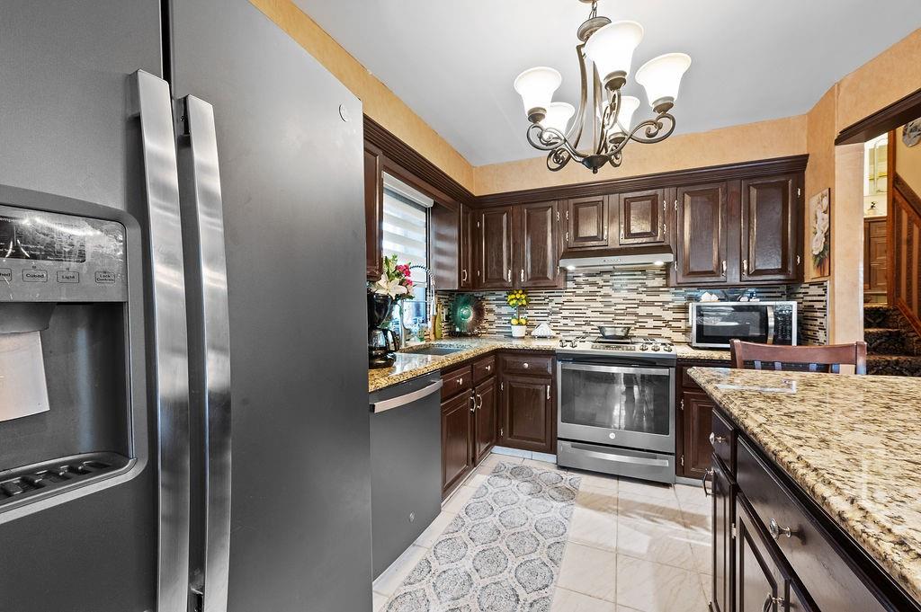 264 Bay 11th Street Bensonhurst Brooklyn NY 11228