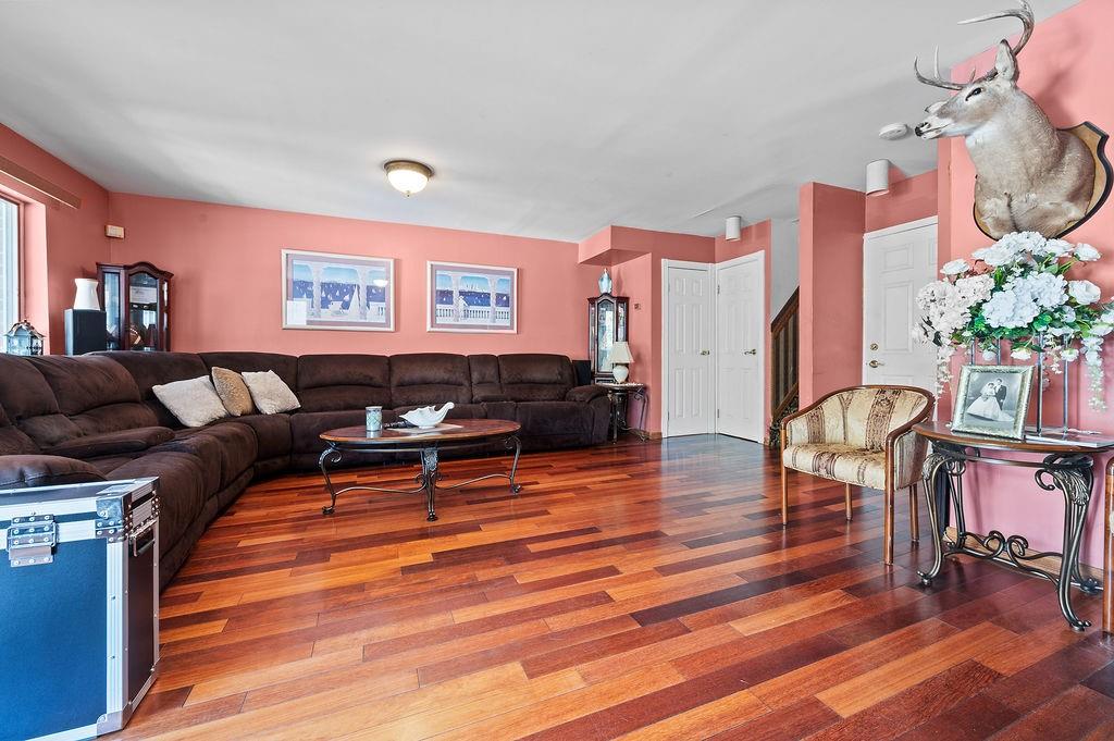 264 Bay 11th Street Bensonhurst Brooklyn NY 11228