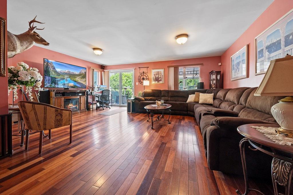 264 Bay 11th Street Bensonhurst Brooklyn NY 11228