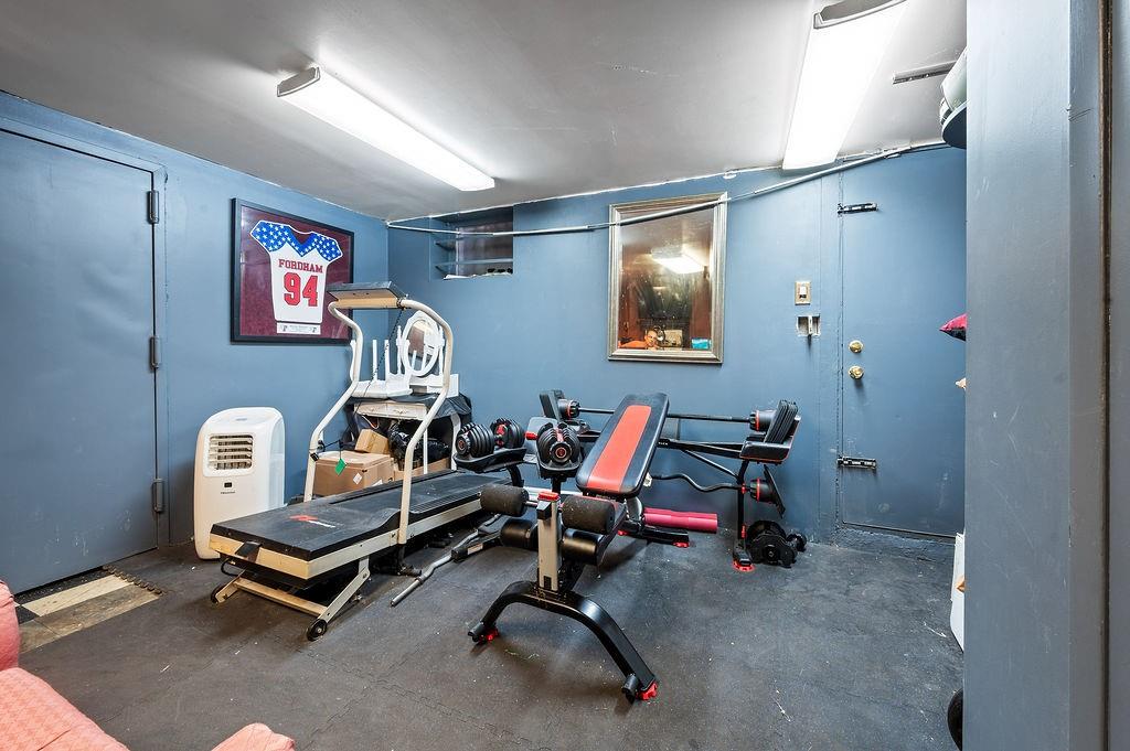 264 Bay 11th Street Bensonhurst Brooklyn NY 11228