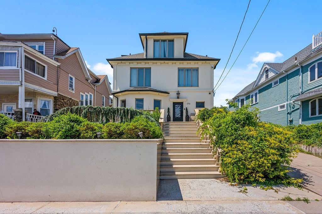 296 Edgewater Street Rosebank Staten Island NY 10305