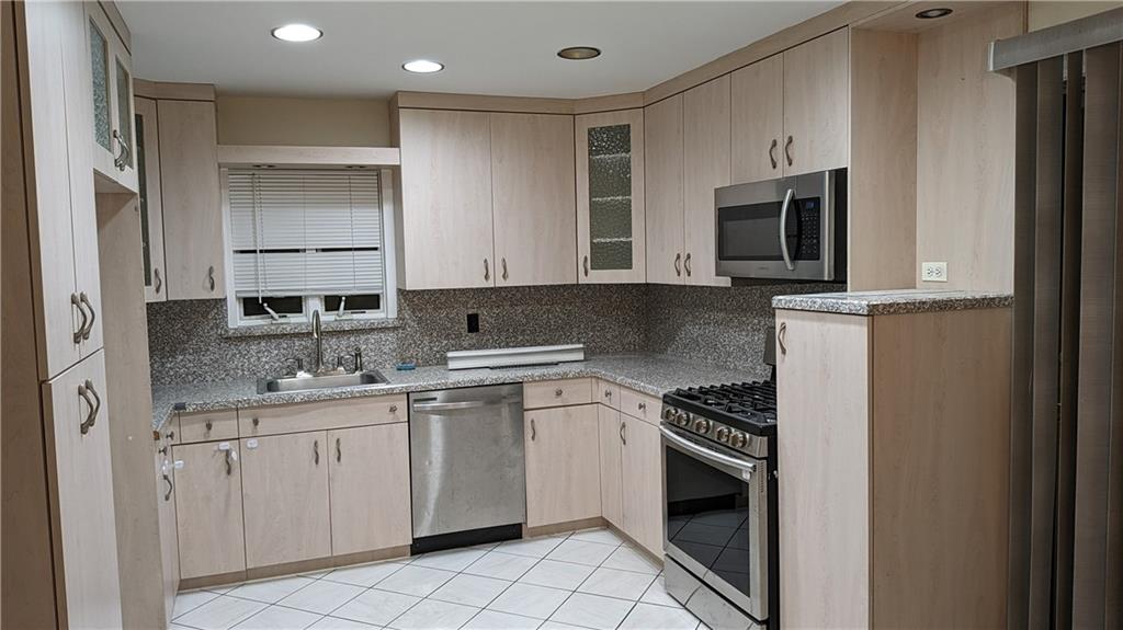 64 Croft Place Bulls Head Staten Island NY 10314
