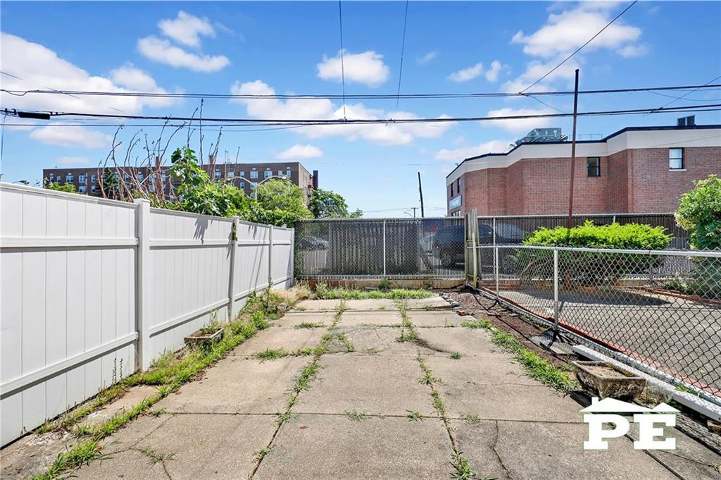 2071 East 29th Street Sheepshead Bay Brooklyn NY 11229