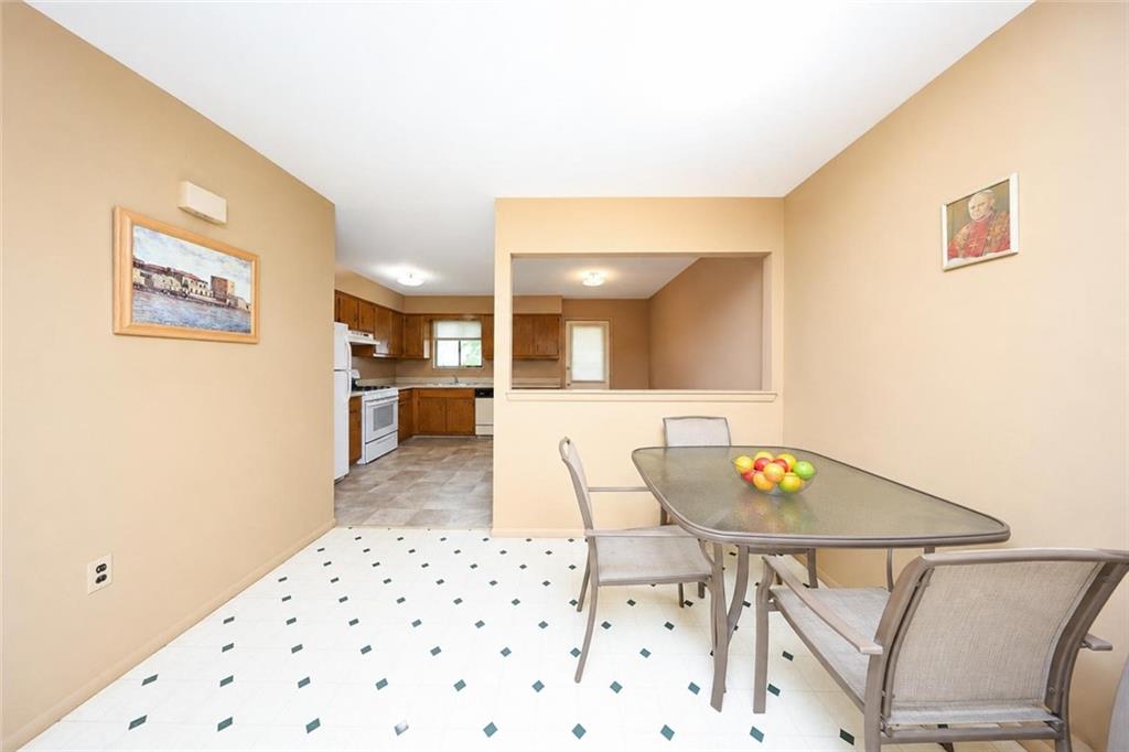 3 Carlyle Green Huguenot Staten Island NY 10312
