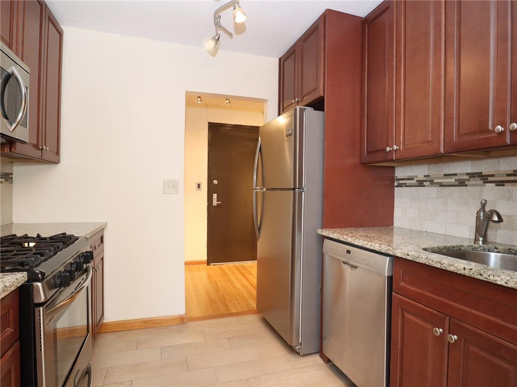 36 Hamilton Avenue St. George Staten Island NY 10301