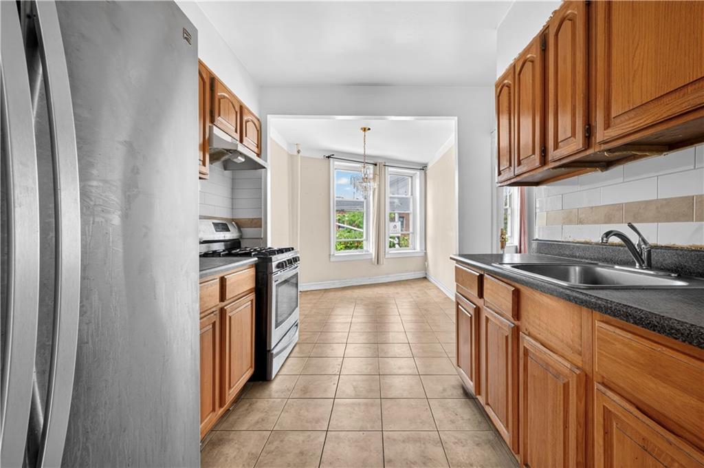 324 Grafton Street Brownsville Brooklyn NY 11212