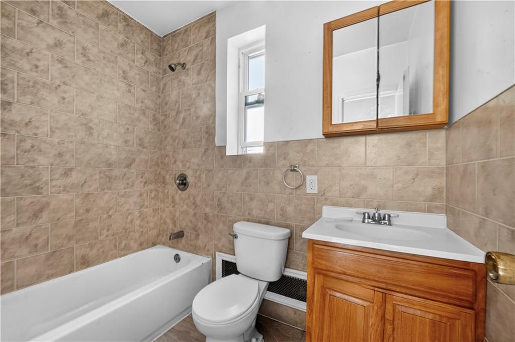 324 Grafton Street Brownsville Brooklyn NY 11212