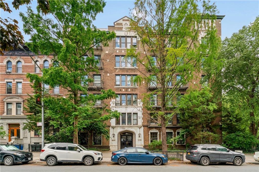300 8th Avenue Park Slope Brooklyn NY 11215