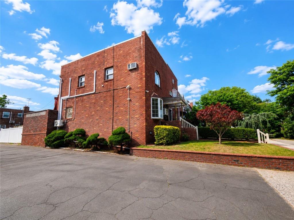 326 Bay 14th Street Bath Beach Brooklyn NY 11214