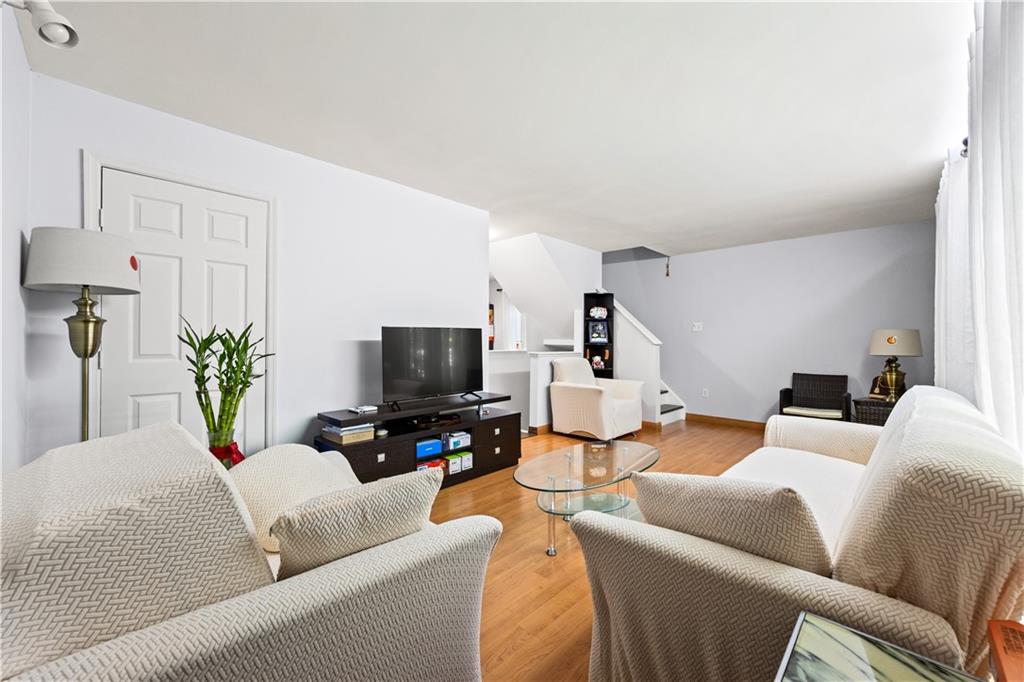 624 Ilyssa Way Arden Heights Staten Island NY 10312