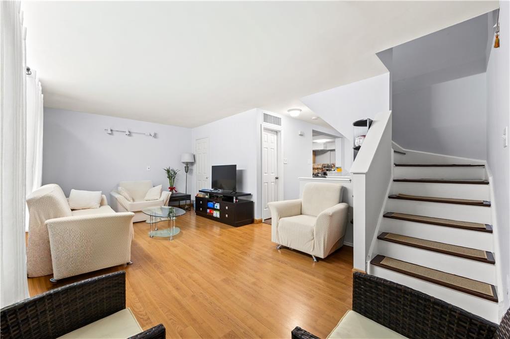 624 Ilyssa Way Arden Heights Staten Island NY 10312