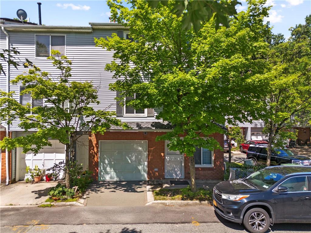 624 Ilyssa Way Arden Heights Staten Island NY 10312