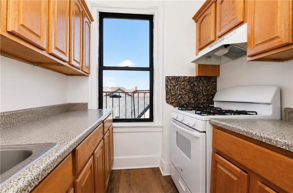 8320 Bay Parkway Bensonhurst Brooklyn NY 11214
