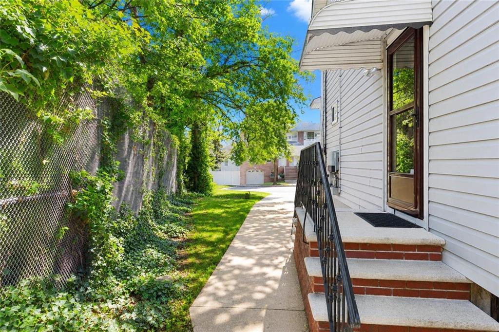 21 Lindenwood Avenue Great Kills Staten Island NY 10305