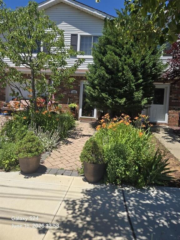 181 Mosely Avenue Annadale Staten Island NY 10302