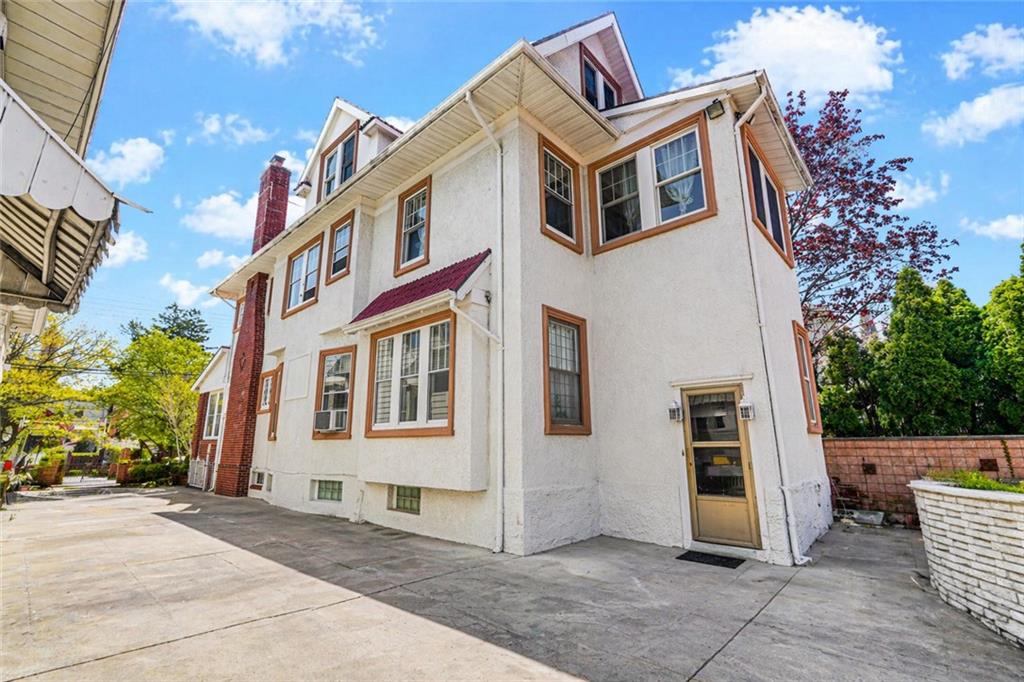 1720 West 11th Street Gravesend Brooklyn NY 11223